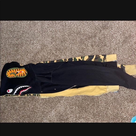 Used Tan/Black Bathing Ape Shark Hoodie - Picture 3 of 3